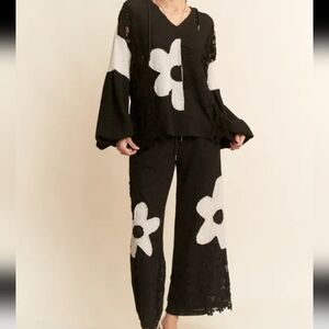 Gorgeous Black and White Floral Thermal Mix Knit Set
